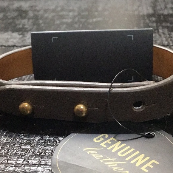 Forever 21 Men’s Leather Bracelet! - Picture 2 of 2